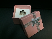 Коробка подарочная под шарм или кольцо 004
